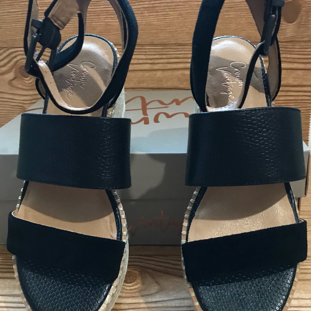 NWT-Sandal Wedge - Black- Size 6.5